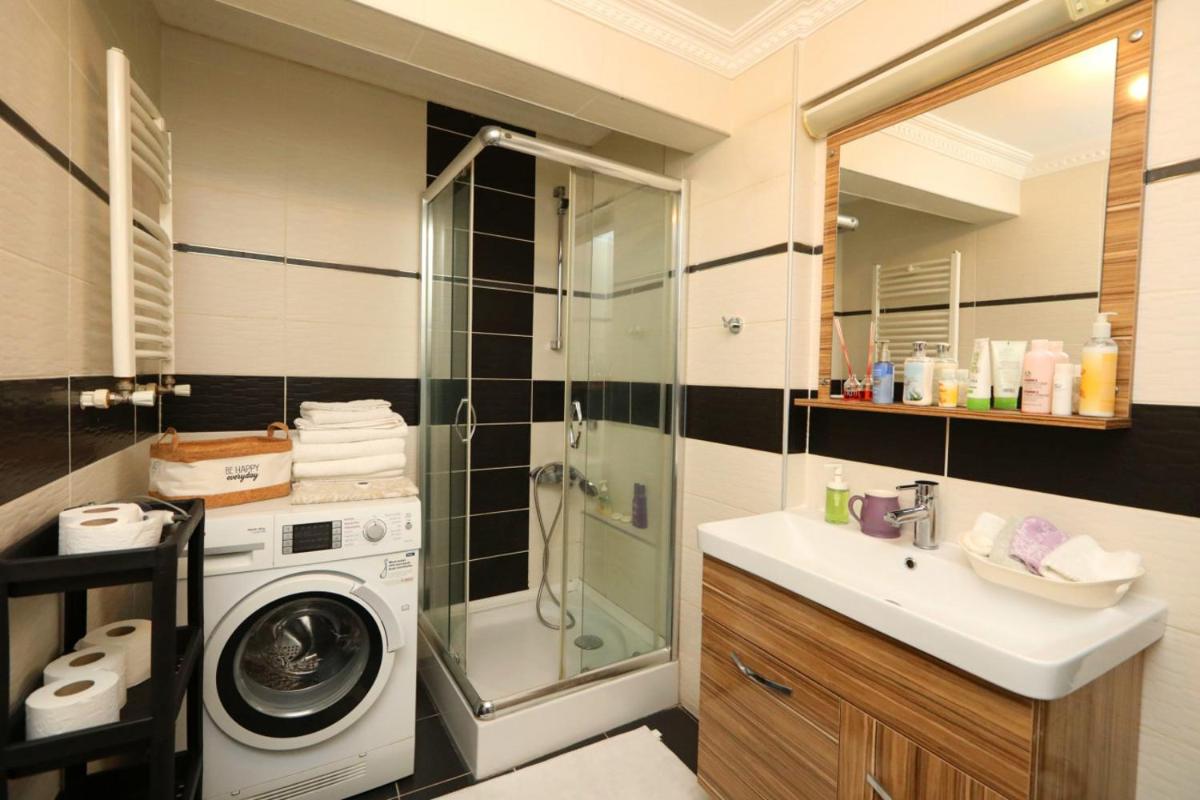 Modern Cozy Flat with Central Location in Sisli - Housity