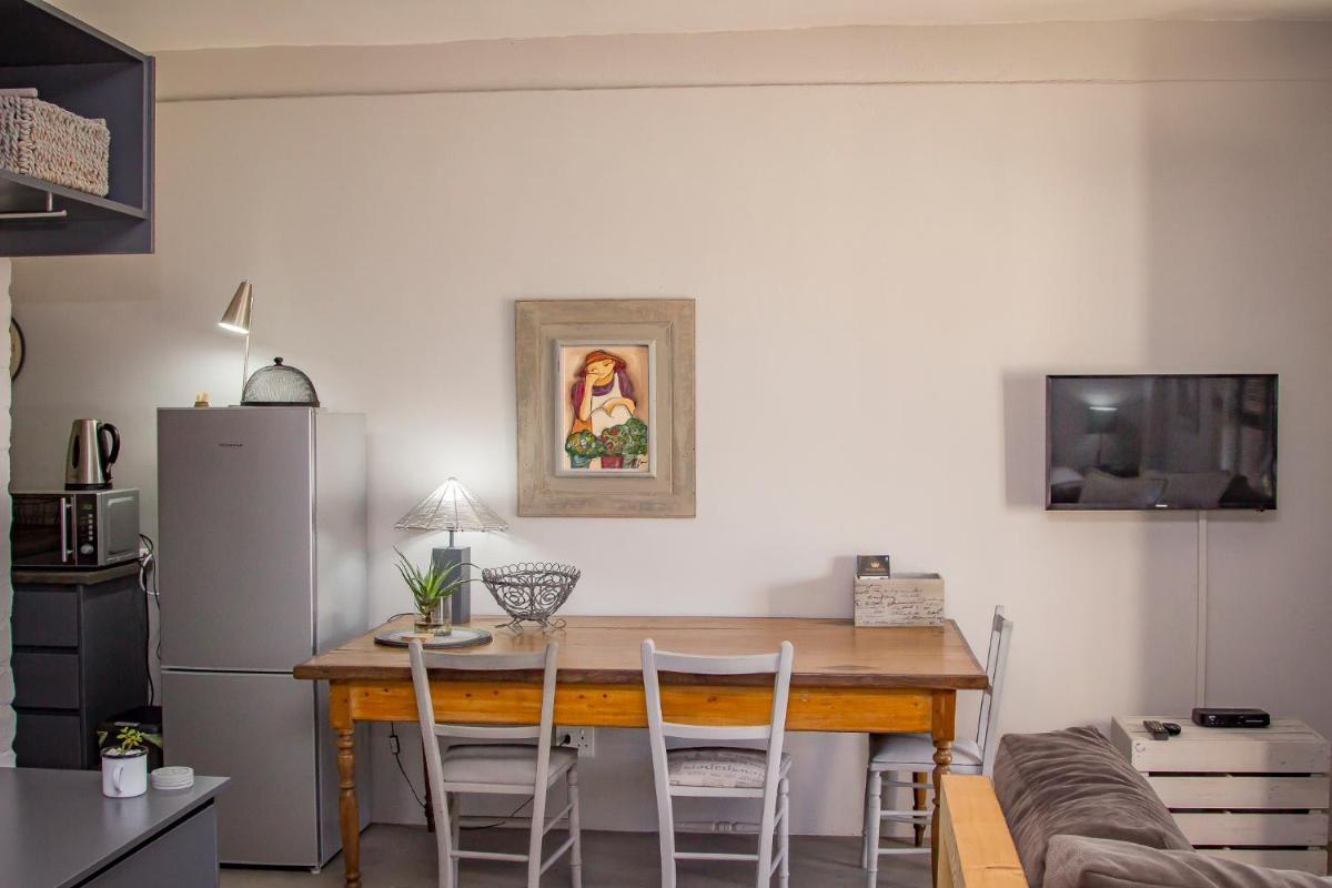 Dragon Tree - Housity