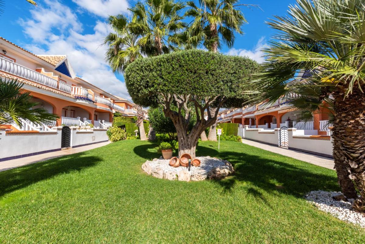 A beautiful 2 bedroom townhouse - Las Cerezas - Housity