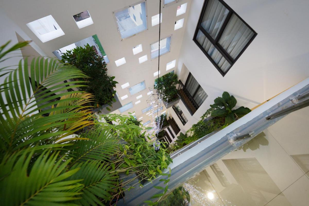 Luxury apartments near Nha Trang beach - Hizvo