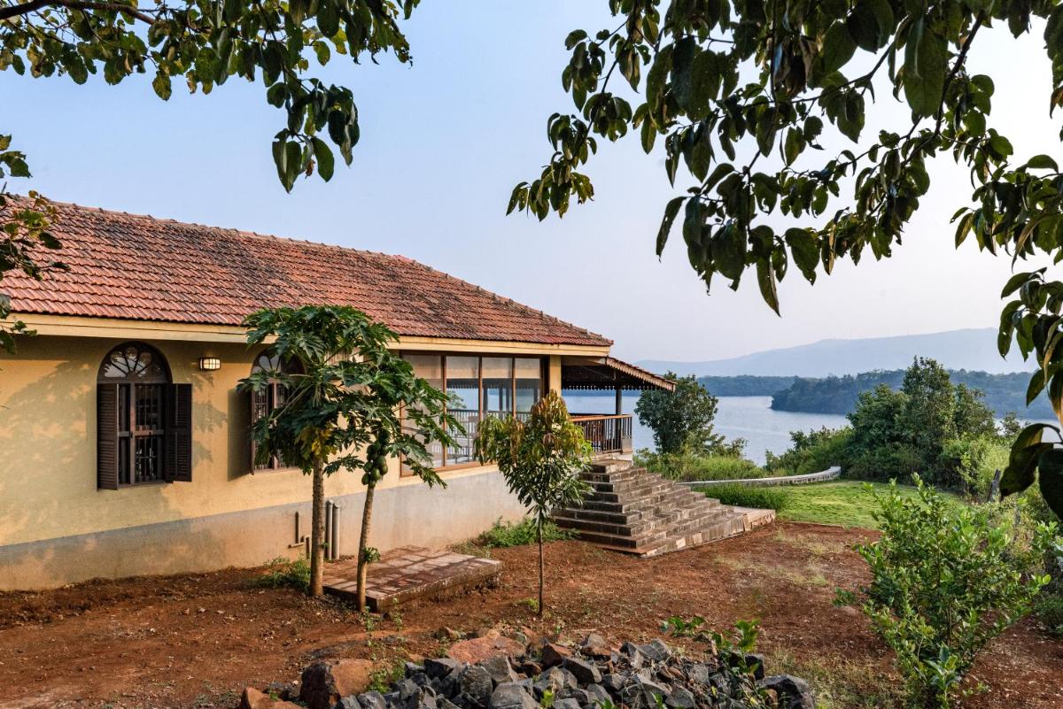 SaffronStays Anantham, Kamshet - pet-friendly lakefront villa with a huge verandah - Housity