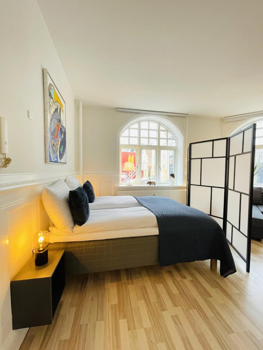 aday - Luxurious Studio Apartment in the Heart of Aalborg - Housity