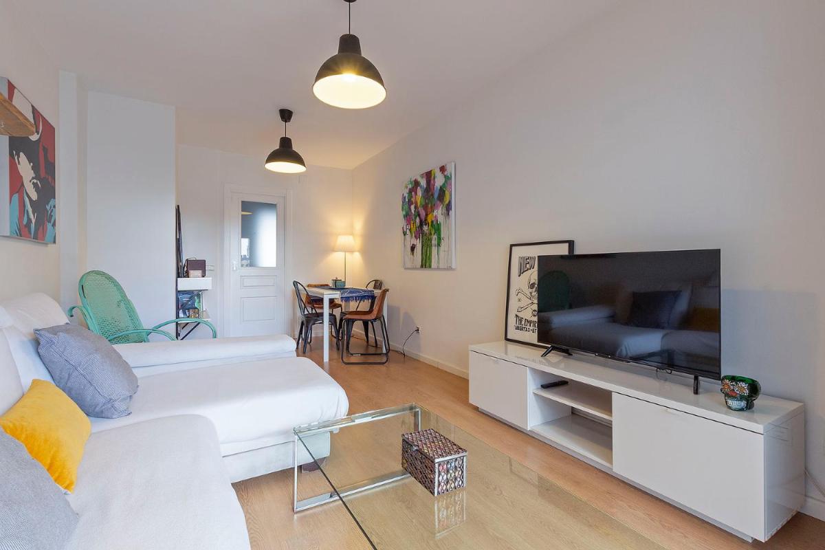 Precioso apartamento a 5 minutos andando de la playa - Housity