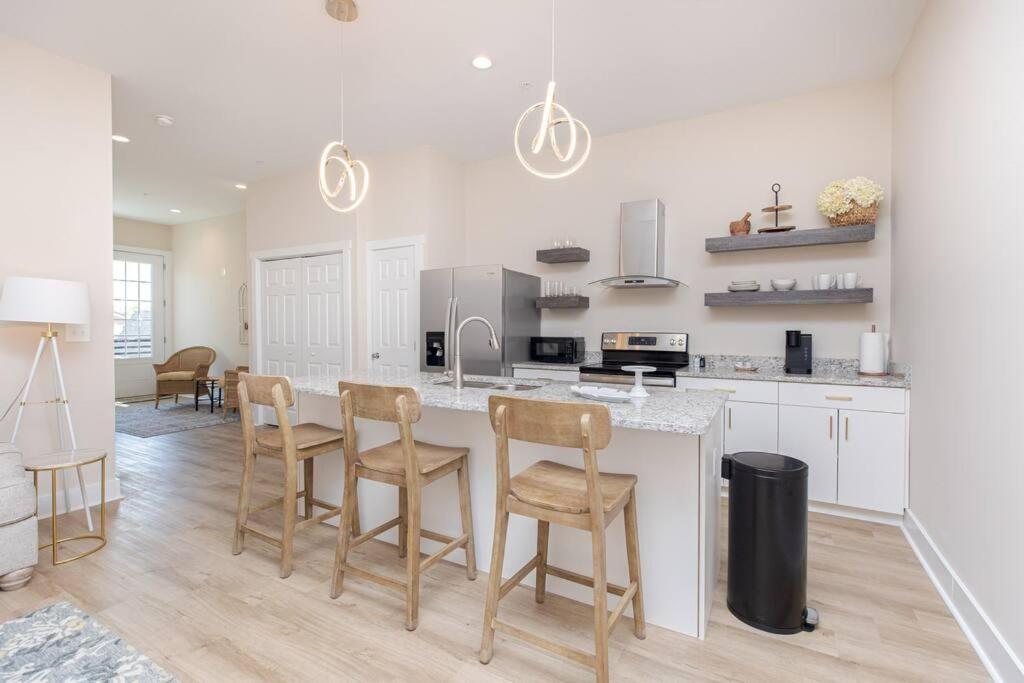 Unit 2 - In the Heart of Historic Downtown Perry - Housity