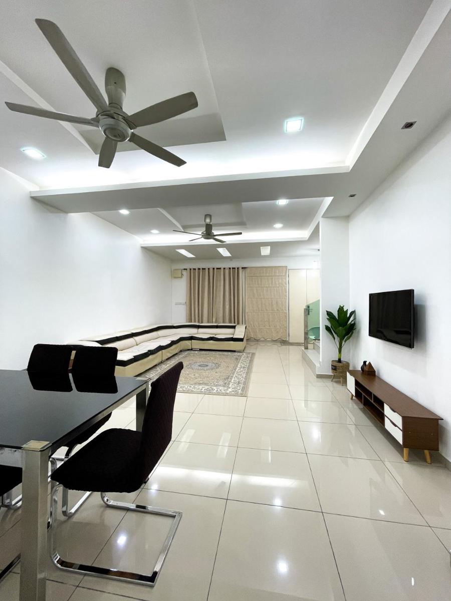 Muslim Homestay Raudhatul Jannah Bandar Sri Sendayan - Hizvo
