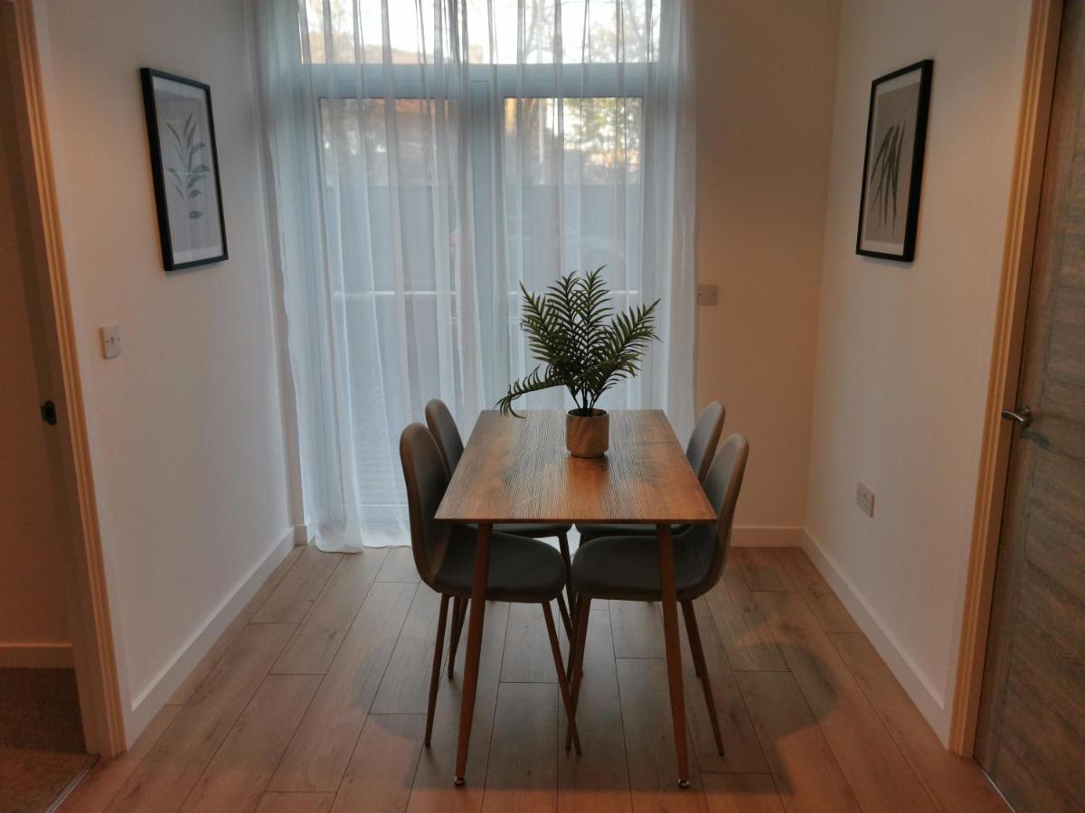 107 Bayard Apartments- Ground Floor with Outdoor Garden Area - Housity