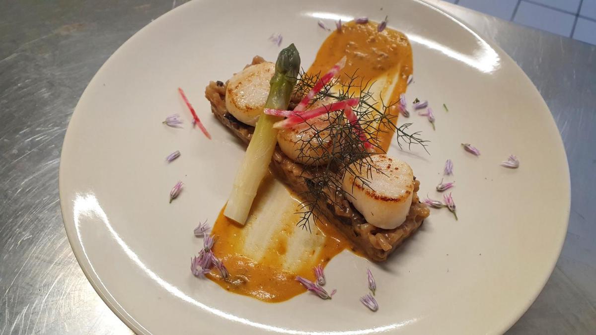 Logis Hôtel Restaurant Le Domaine de l'Eau Vive - Housity