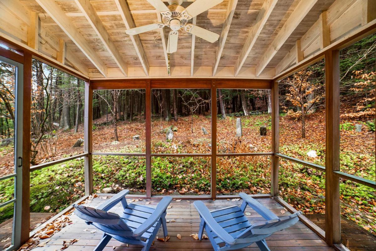 Willard Road Hideaway - Housity