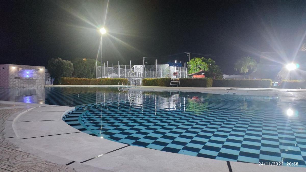 Suitetrails - Agradable casa con piscina en tierra caliente
