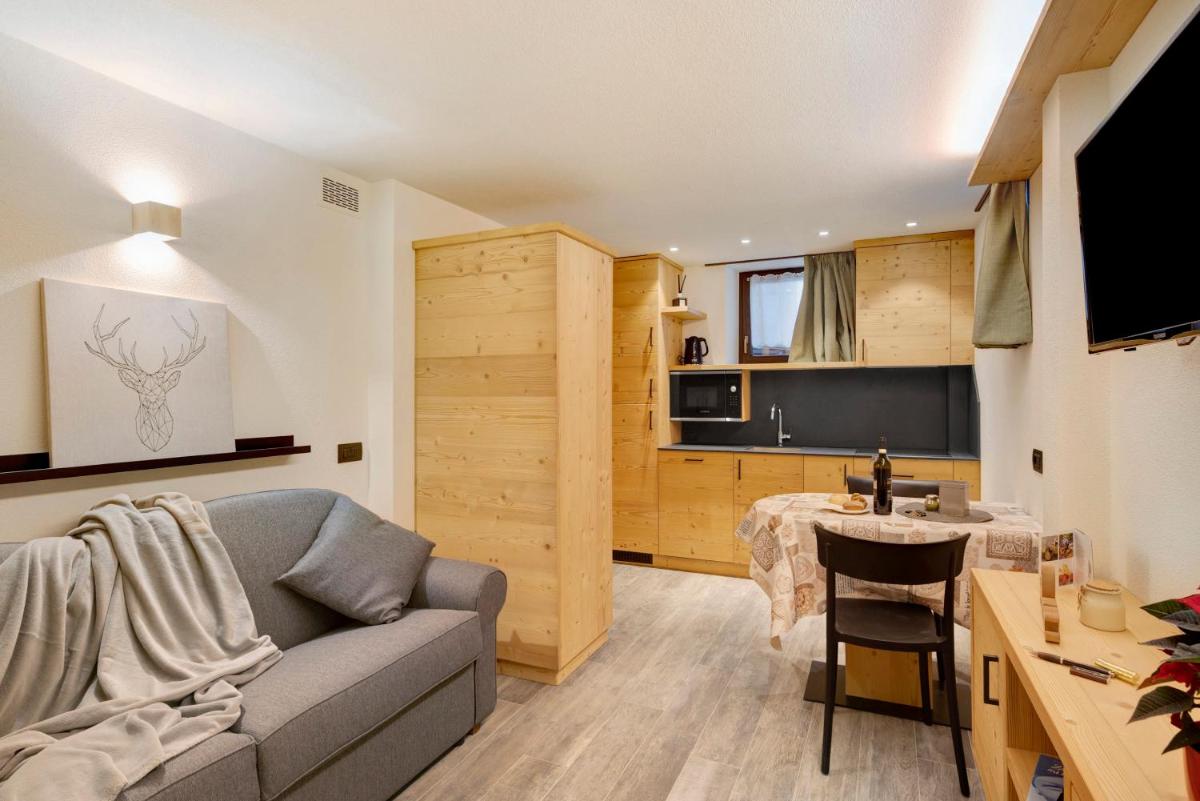 Stelo Rosina's Home - Housity
