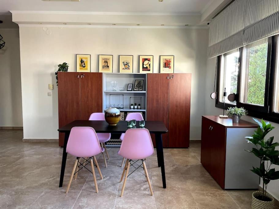 Suitetrails - Magnificent view apartment with private garden