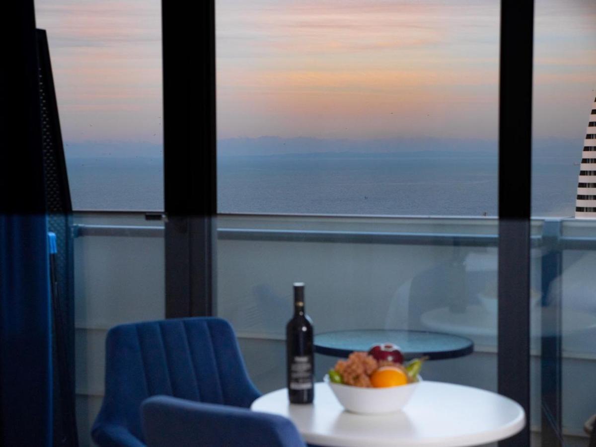Royal Sea Breeze Apartments - Housity