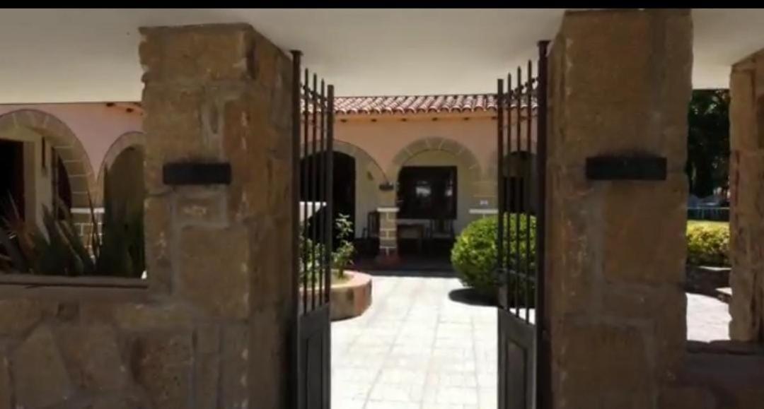 Mirasoles Hotel - Housity