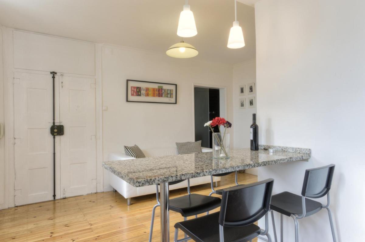 BmyGuest - Castelo Stylish Flat - Housity