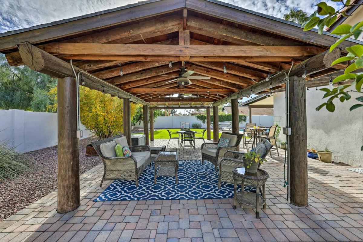 Luxurious Scottsdale Home with Backyard Oasis! - Housity