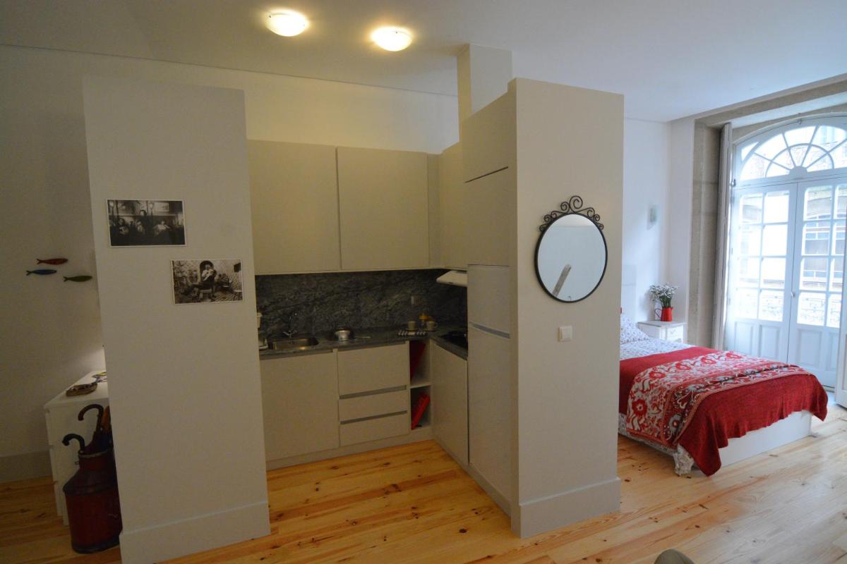 Oporto Almada 329 - Housity