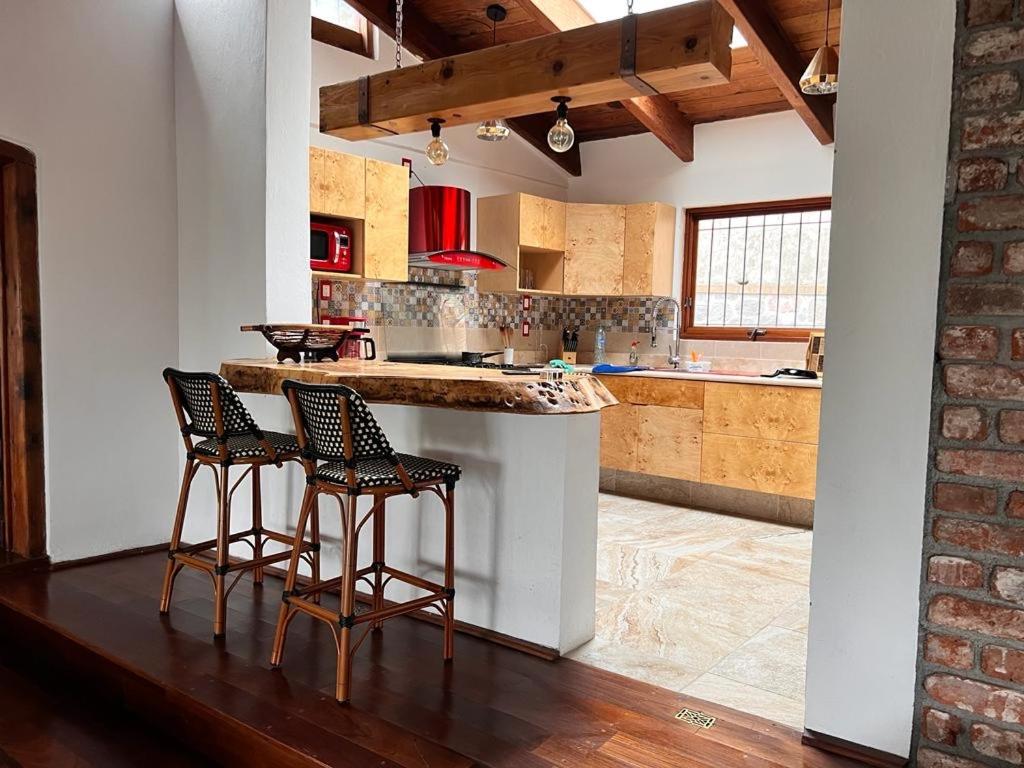 Hermosa Villa Mexicana De Lujo - Housity