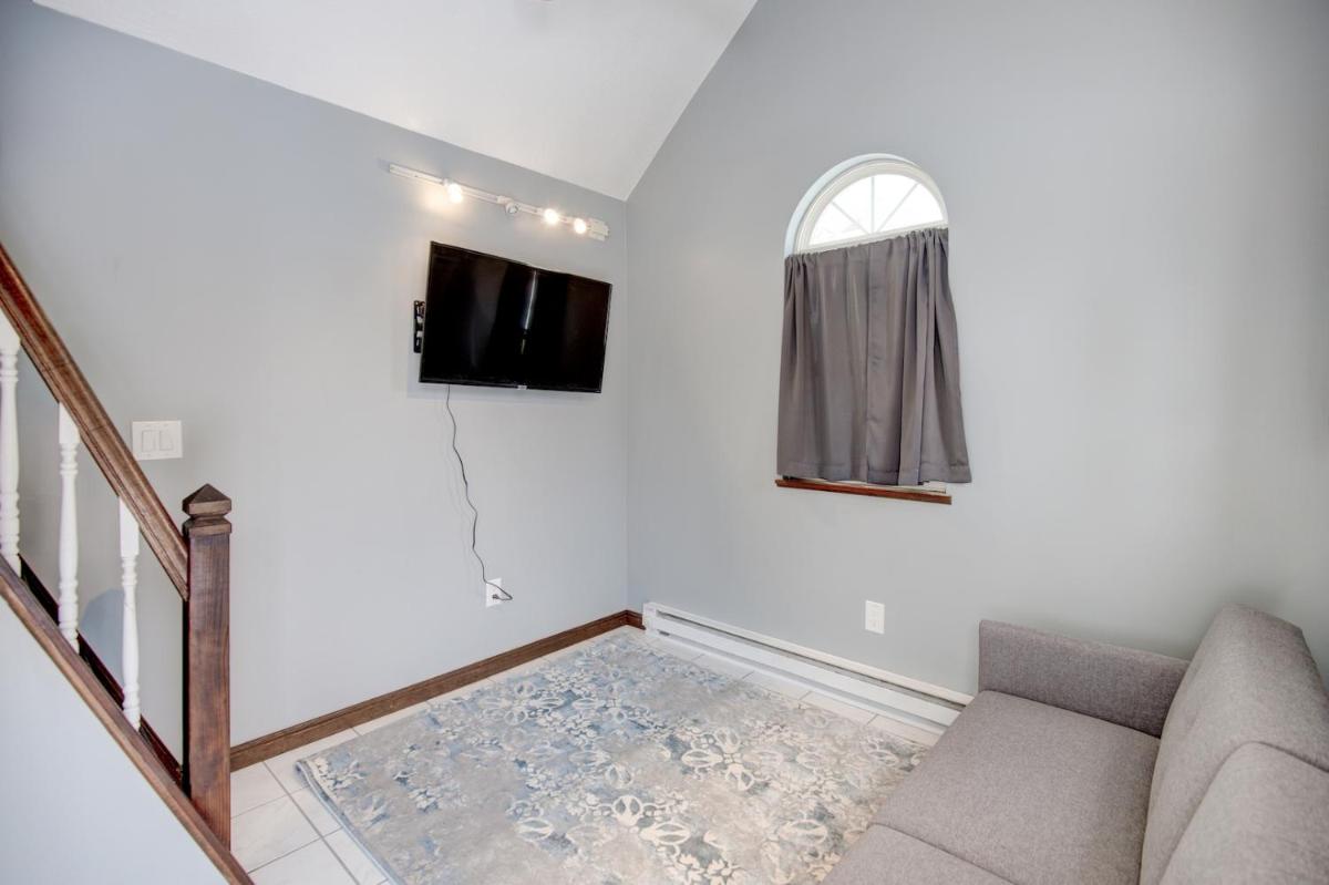 The Hideaway - Housity