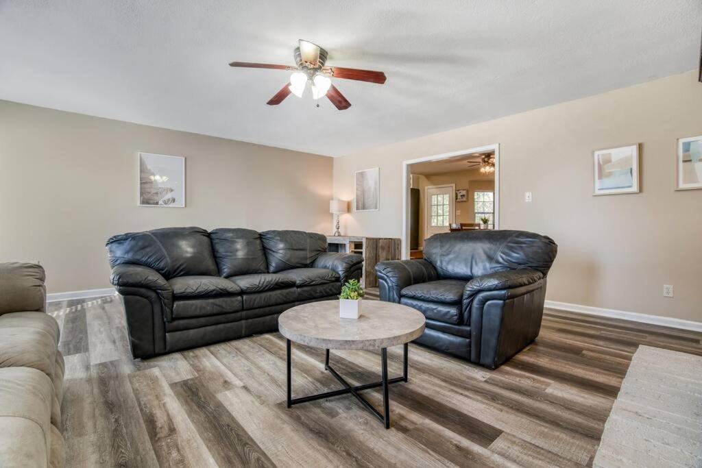 3BR Beautiful & Spacious Home - Housity