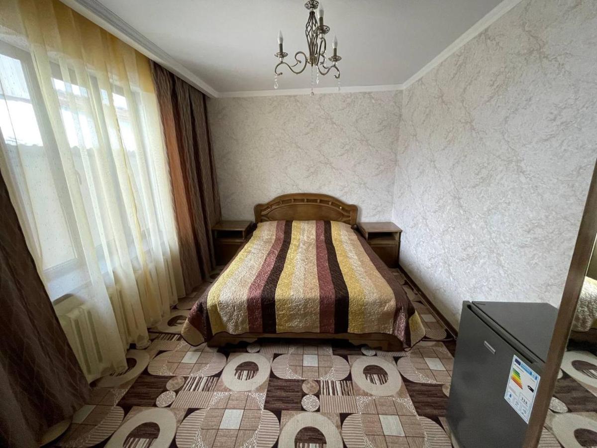 Guest House Eles - Housity