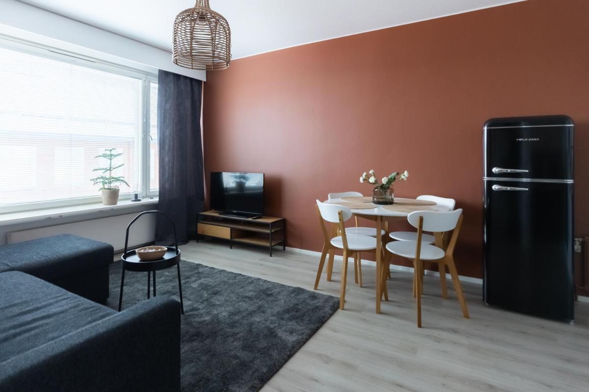 Arctic Night City Suite - Housity