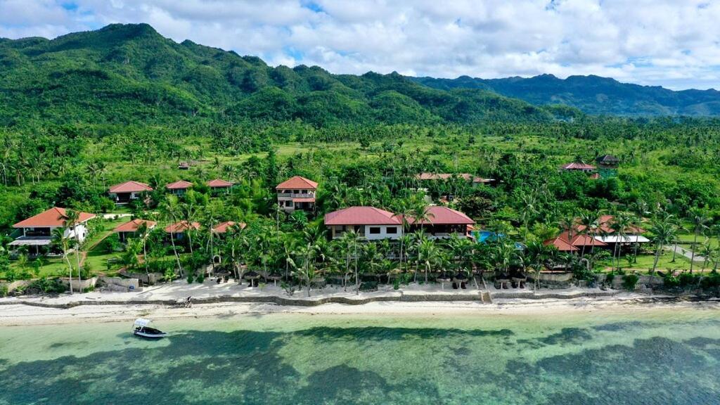 Suitetrails - Island View Beachfront Resort
