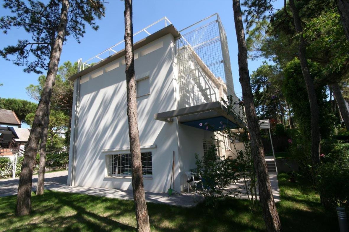 BA - Carla Apartments - Modern Apartments - - Housity