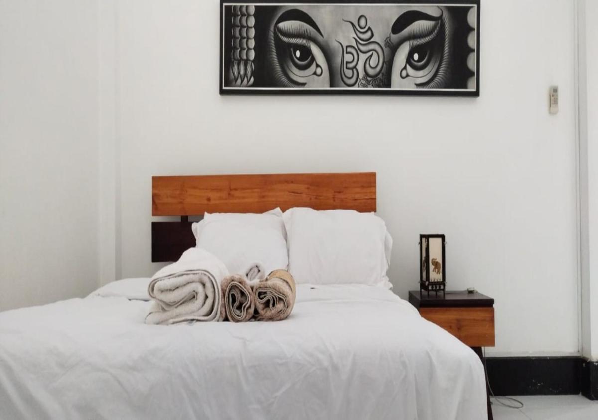Ban Lao House - Housity
