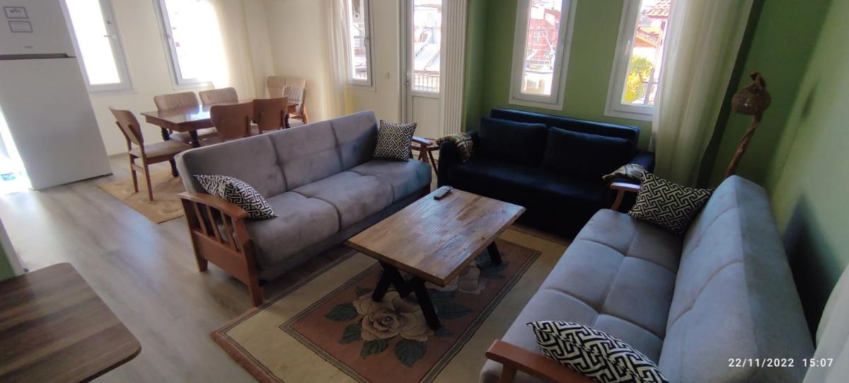 Mint Manor - Housity