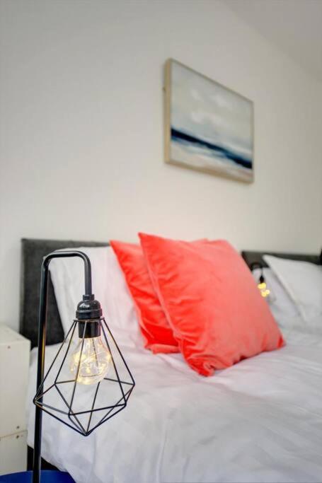 Merrivale House - Housity