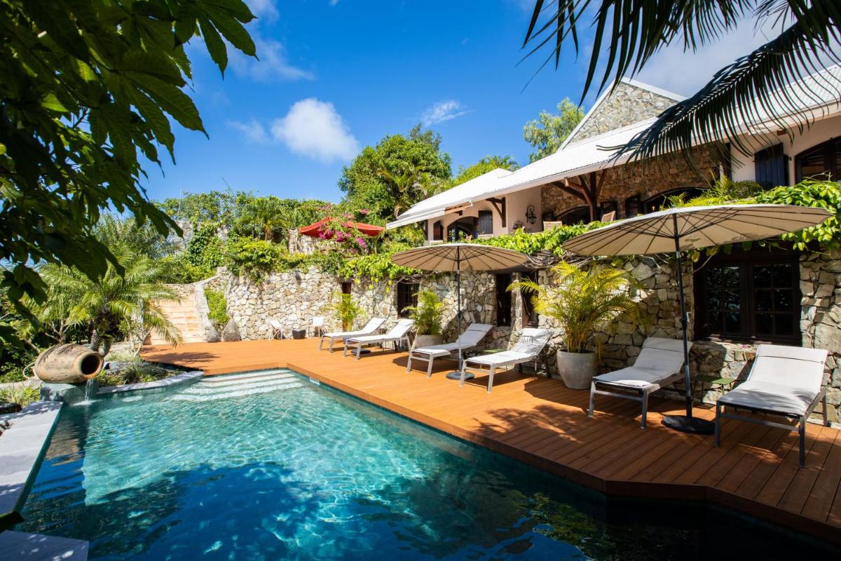 The Paradise Peak Adults only - Housity