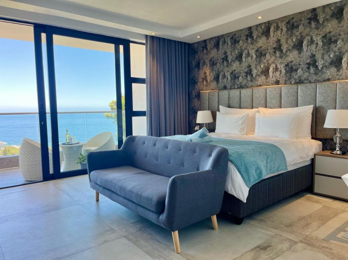 Mountain and Ocean - Housity
