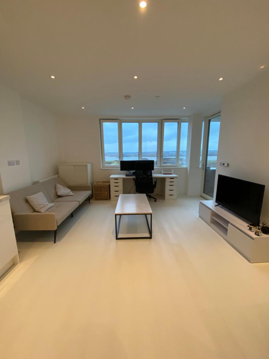 Suitetrails - Premium 1 Bedroom Apartment in London - River Thames View