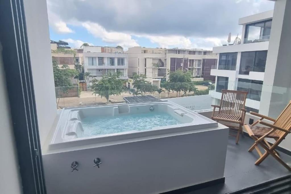 Exclusivo Departamento de lujo con jacuzzi privado - Housity