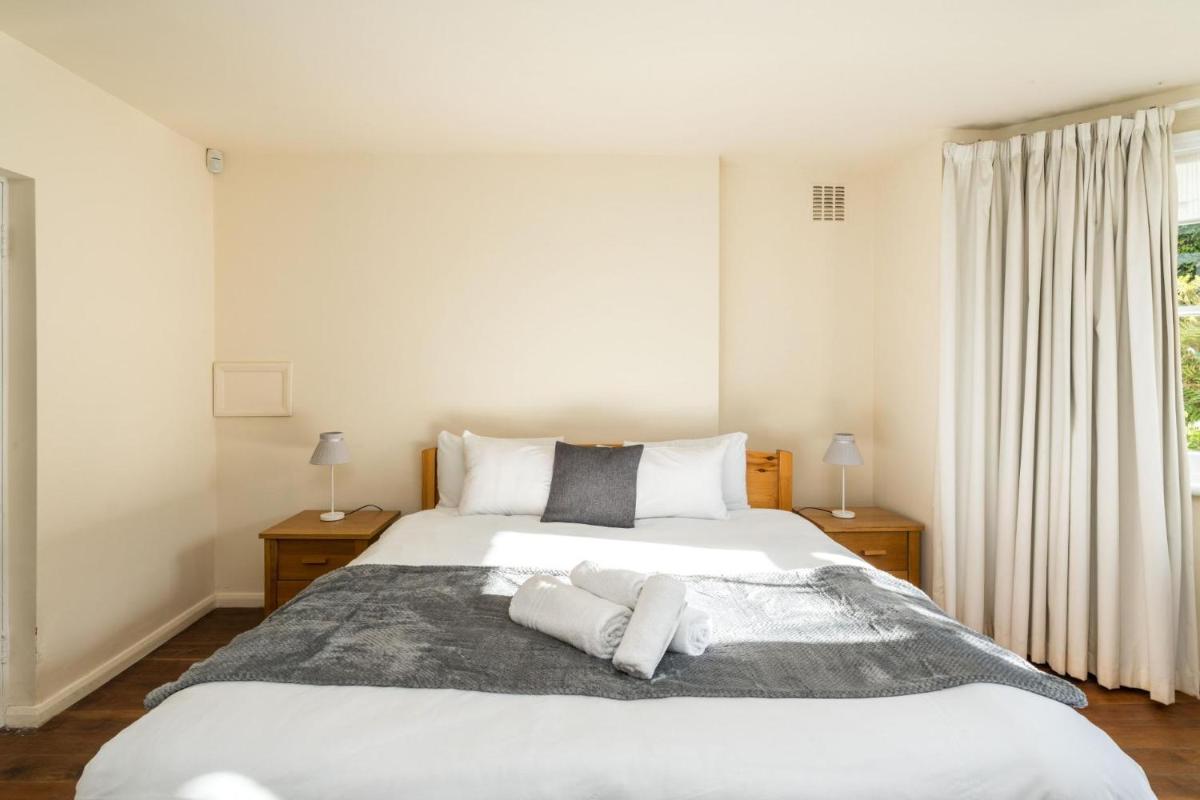 Super 1BD Flat in the heart of Blackheath Village - Housity