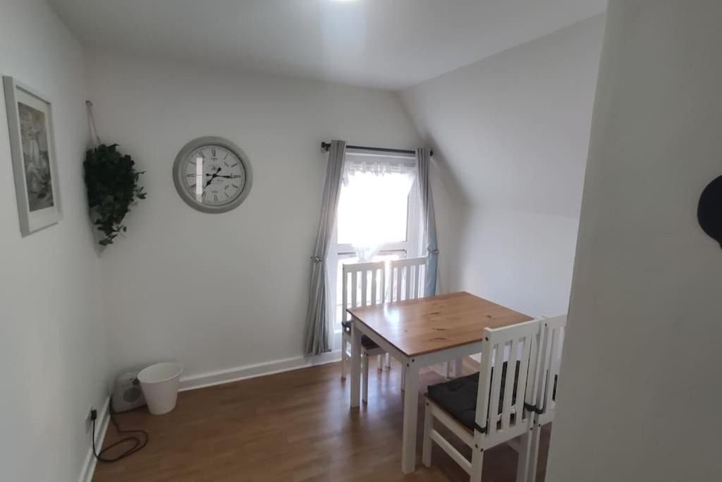 1 Bedroom Flat Inner-City Value - Housity
