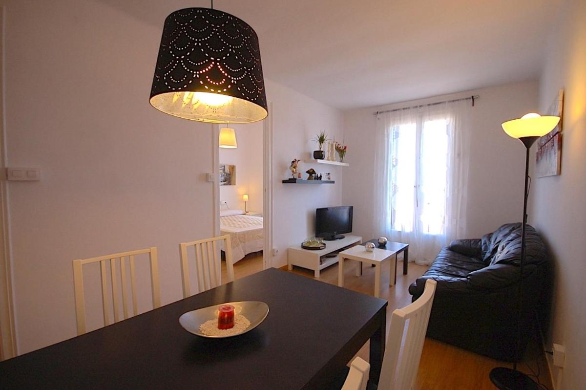 Lets Holidays Apartment Barcelona near beach - Housity