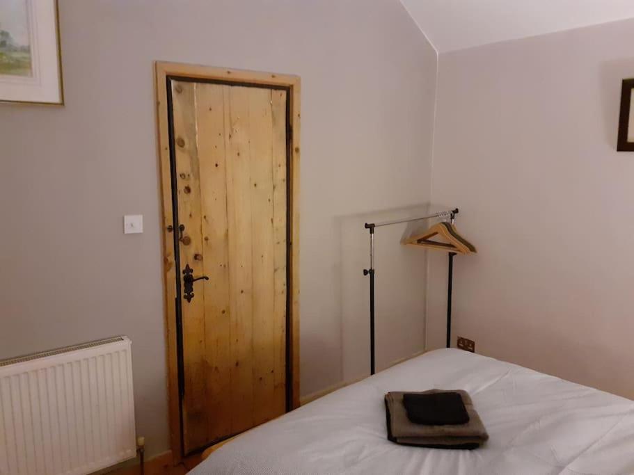 Characterful Cottage near the Sea, Beach, Pier & Shops - Housity