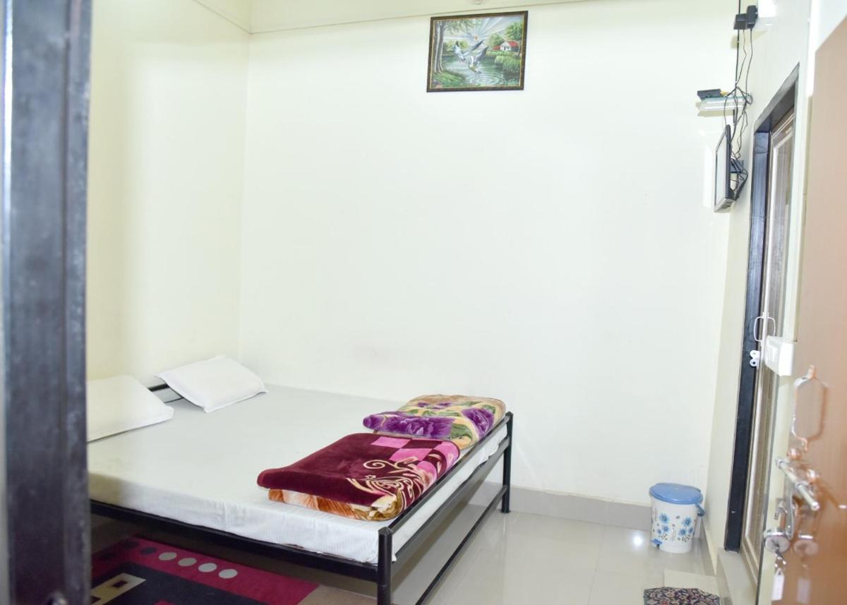 Hotel Ankur Guest House, Prayagraj - Housity