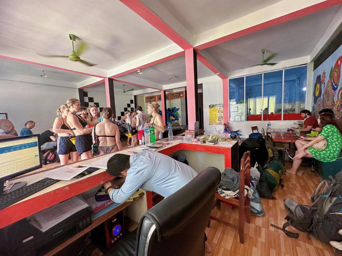 Vang Vieng Freedom View Hostel - Housity