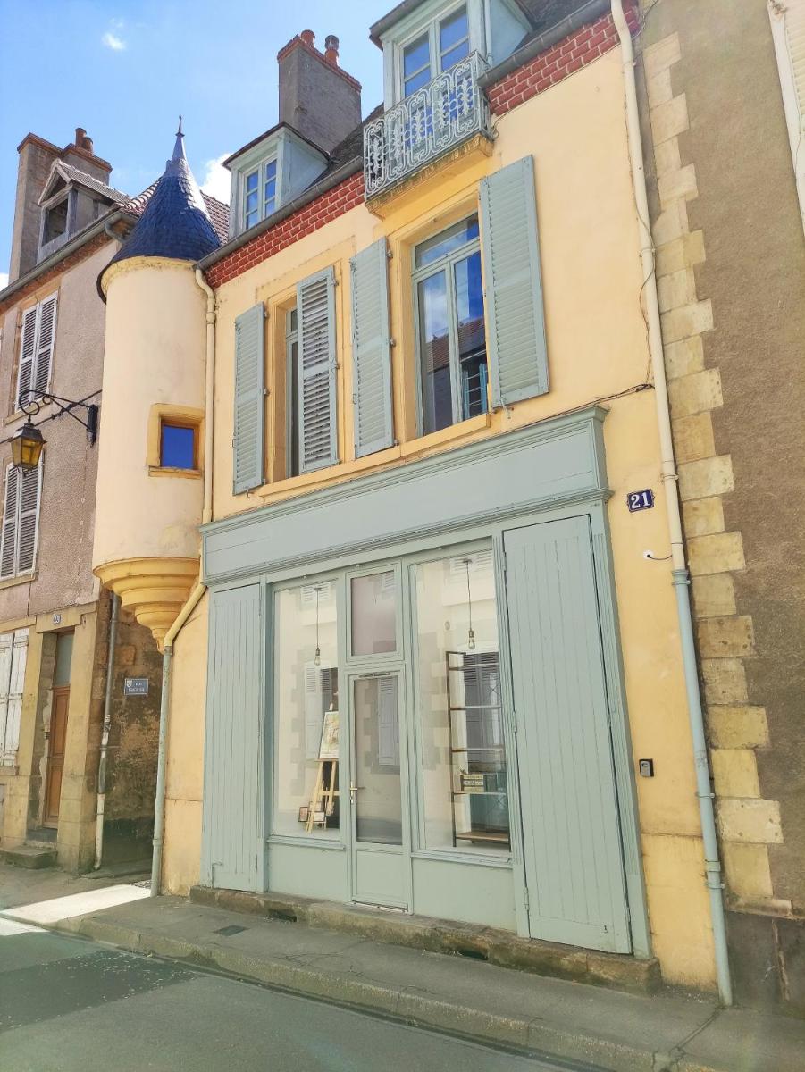 L'Atelier de l'Artiste - Moulins Cœur de ville - Housity