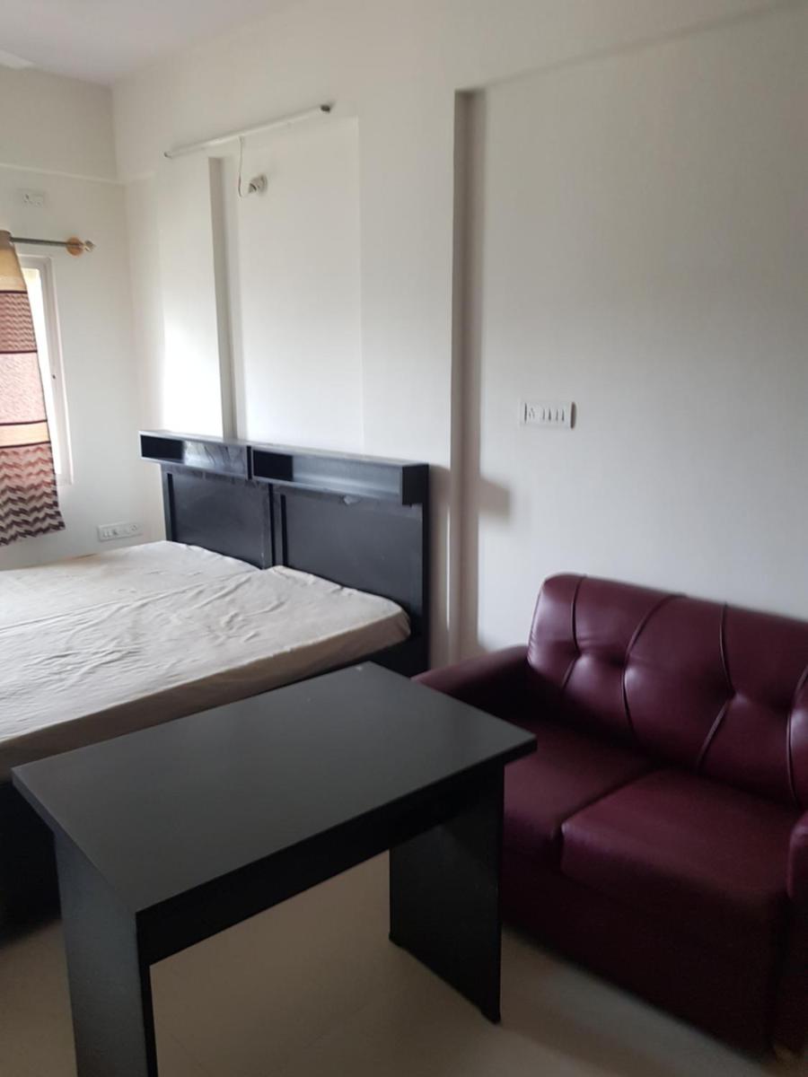 Anuraag - Housity
