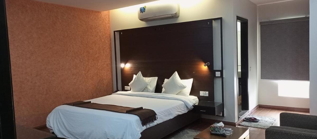 Hira Guest House - Housity