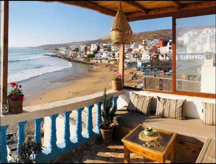 Suitetrails - Big appartement au cœur de Taghazout 3 min a la plage 3eme etage