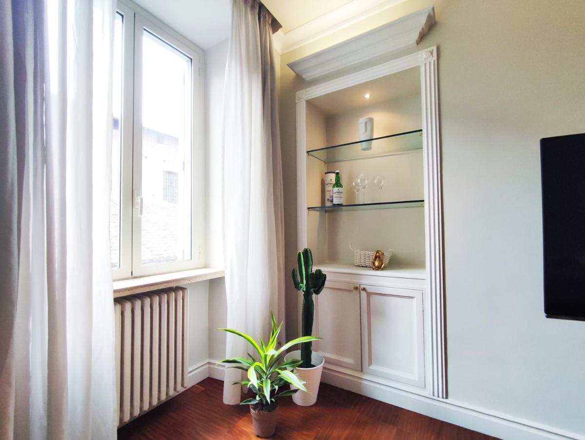 DOMUS EQUIZIA Apt - Colosseum - Housity