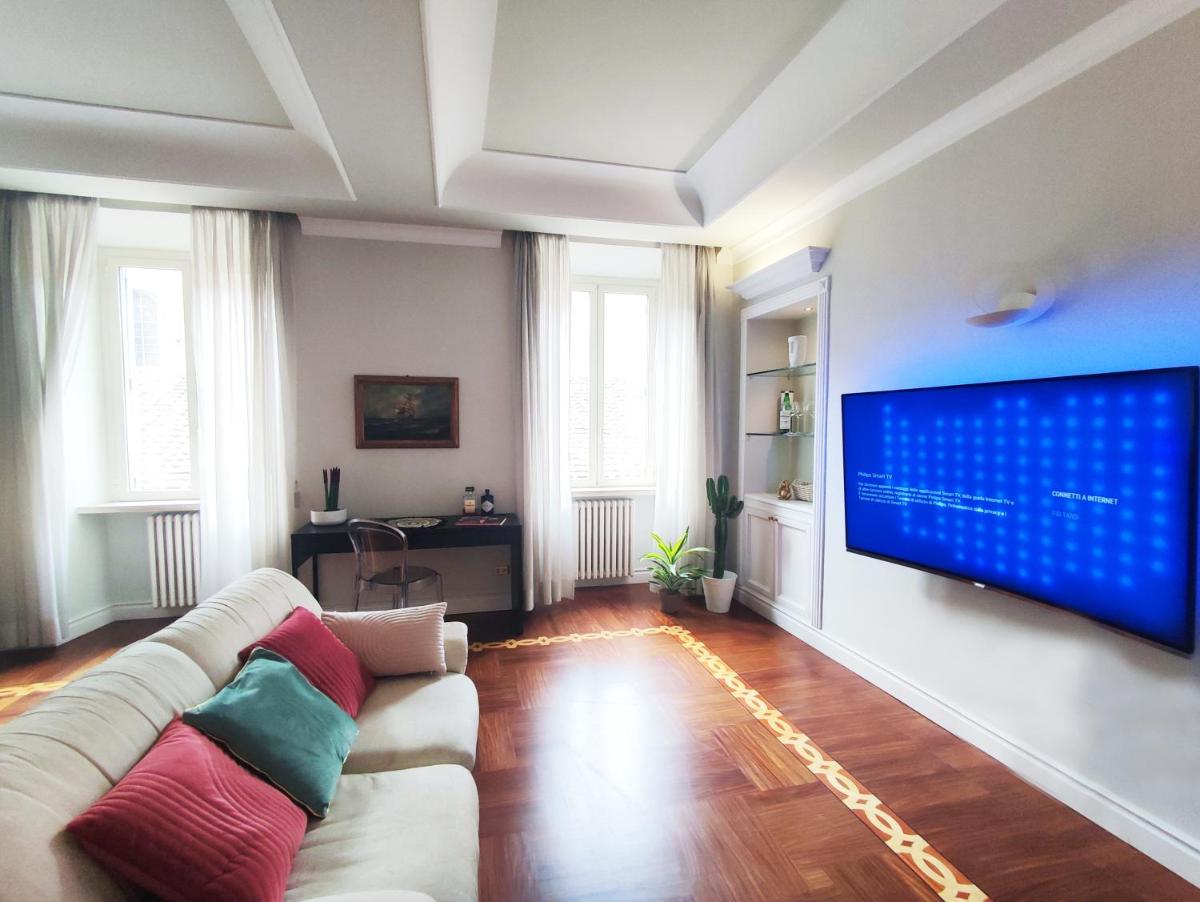 DOMUS EQUIZIA Apt - Colosseum - Housity