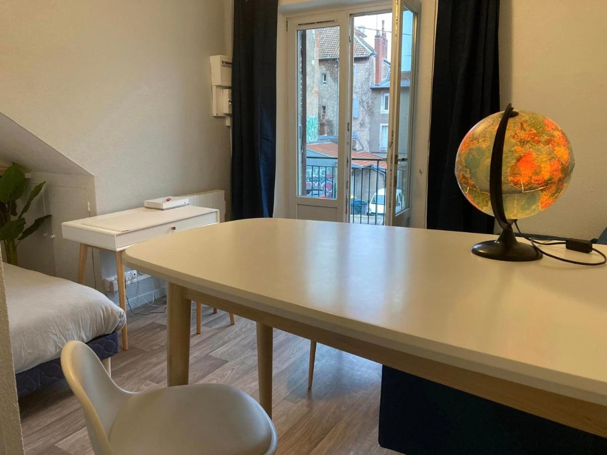 Le Voyageur - Housity