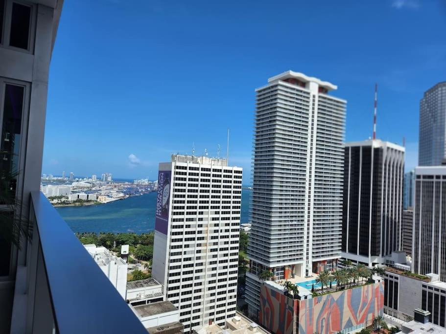 Amazing Condo in Downtown Miami/Brickell w/PARKING - Housity