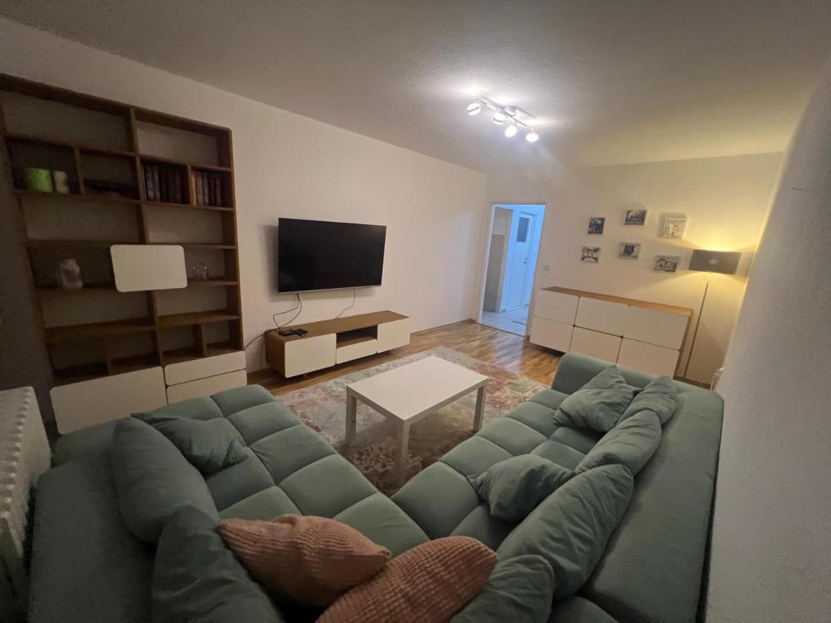 Pastel Star - Housity