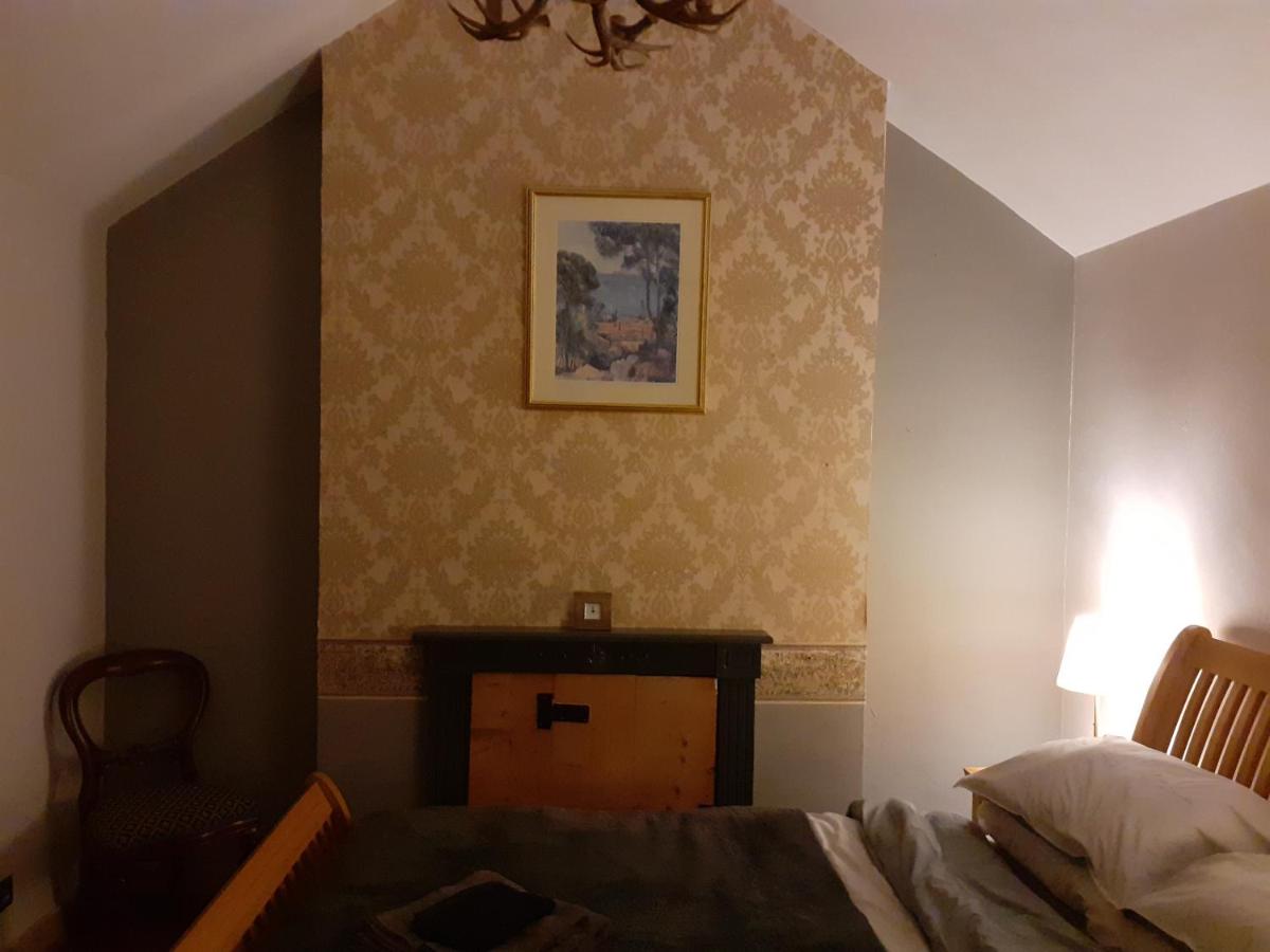 Characterful Cottage near the Sea, Beach, Pier & Shops - Housity